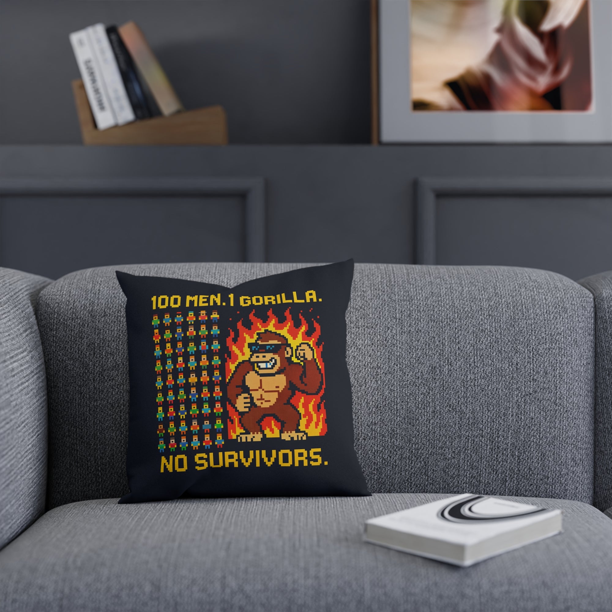 100 MEN. 1 GORILLA. NO SURVIVORS - 01 - Pillow