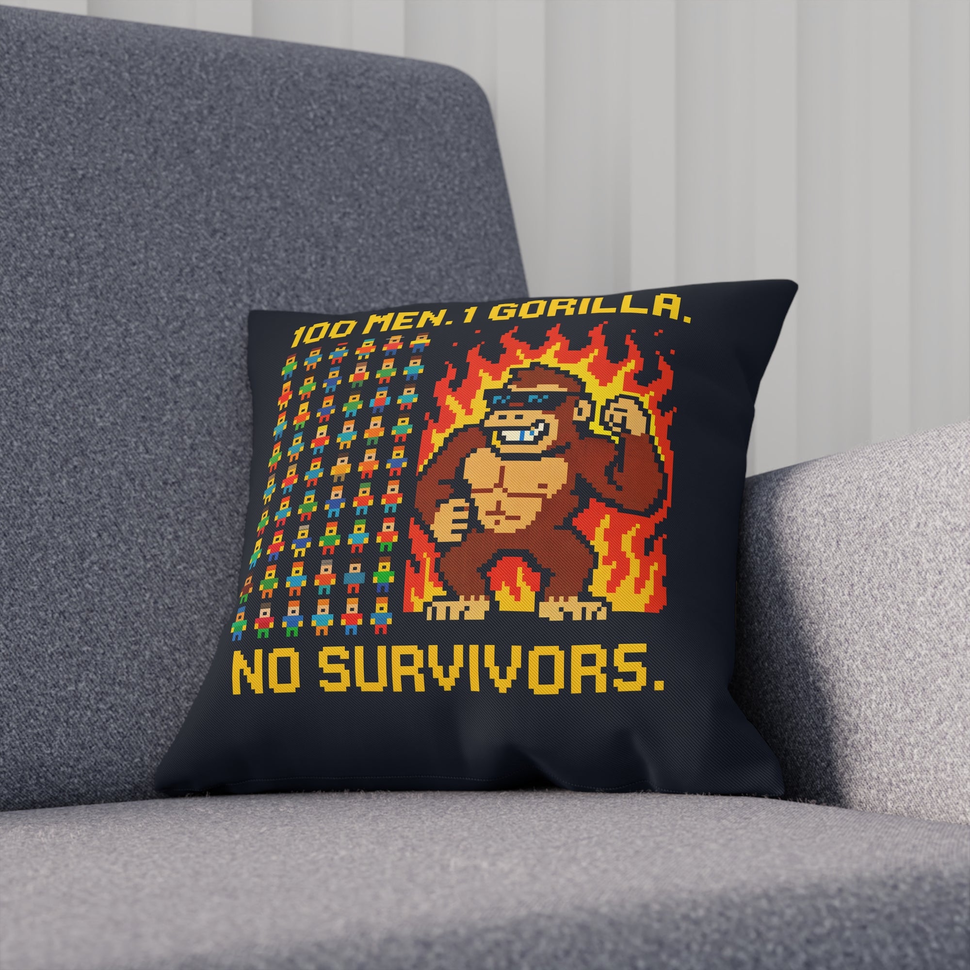 100 MEN. 1 GORILLA. NO SURVIVORS - 01 - Pillow
