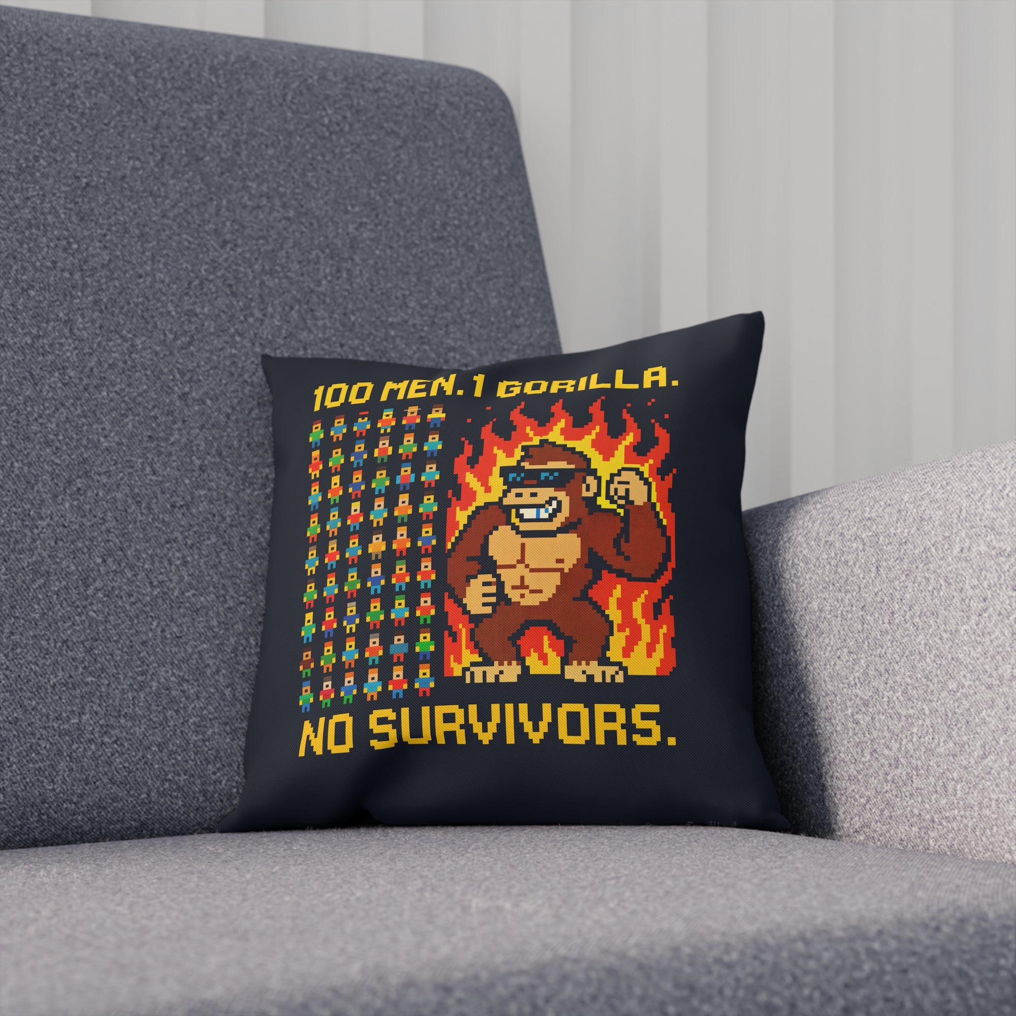 100 MEN. 1 GORILLA. NO SURVIVORS - 01 - Pillow
